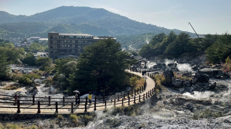 雲仙九州ホテル外観（地獄側からの眺め）