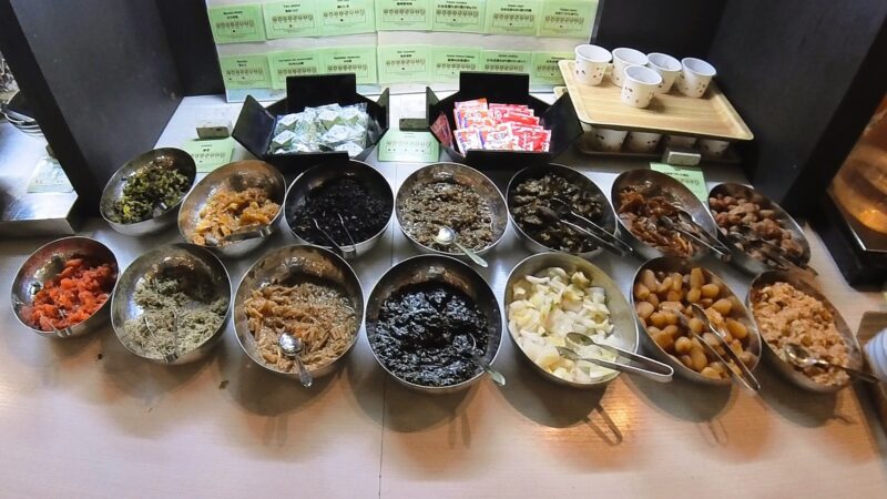 朝食ビュッフェ14